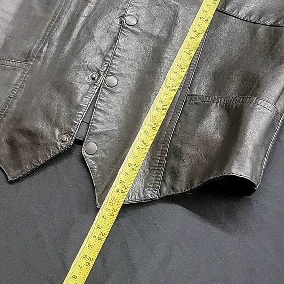 VETO Canada 100% Leather Button Snap Down Vest - Picture 11 of 11
